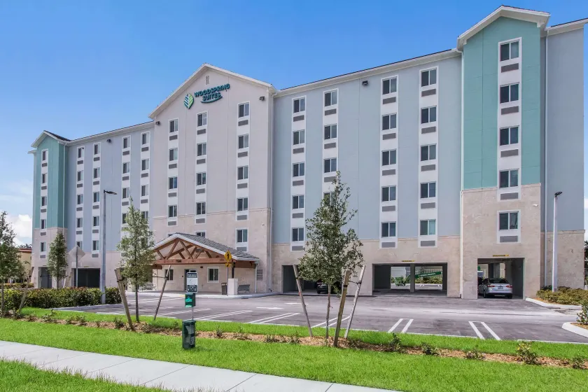 WoodSpring Suites Doral Miami Airport - Image 1