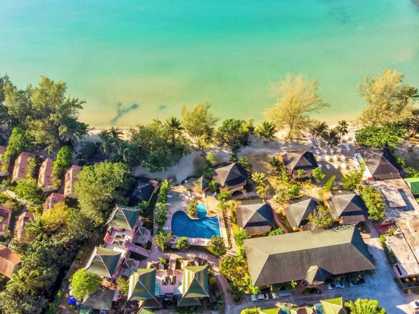 Coconut Beach Resort, Koh Chang - Image 1