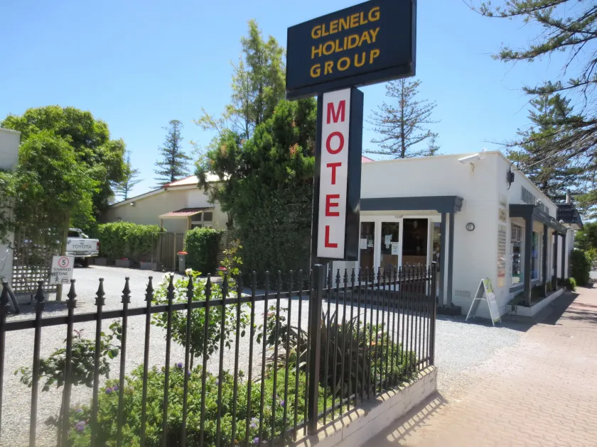 Norfolk Motor Inn - Image 1