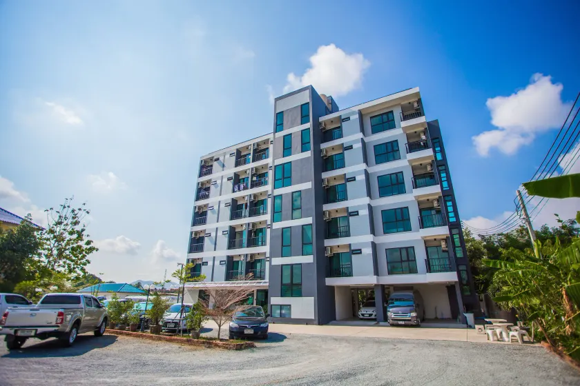 Promsook Apartment - Image 1