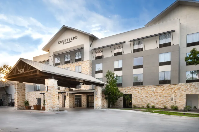 Courtyard by Marriott New Braunfels River Village - Image 1