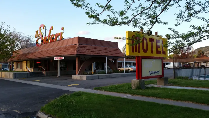 Safari Motel - Image 1