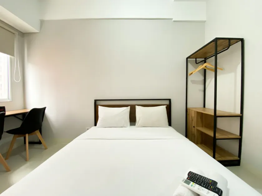 Chic And Cozy Studio Apartment At Transpark Juanda Bekasi - Image 1