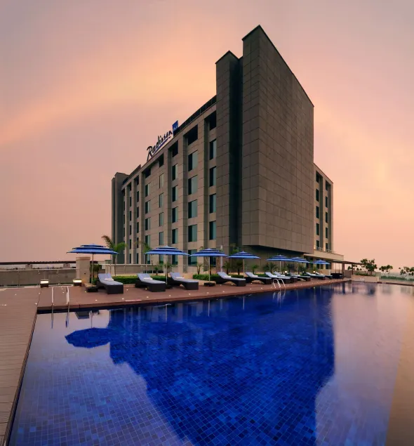 Radisson Blu Hotel New Delhi Paschim Vihar - Image 1