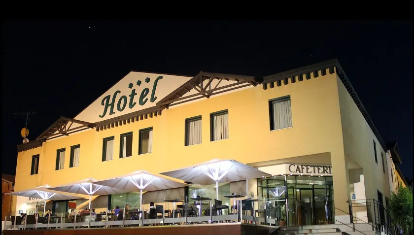 Hotel Villa De Ferias - Image 1