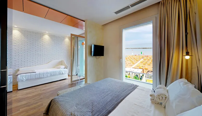Bell Suite Hotel - Image 1