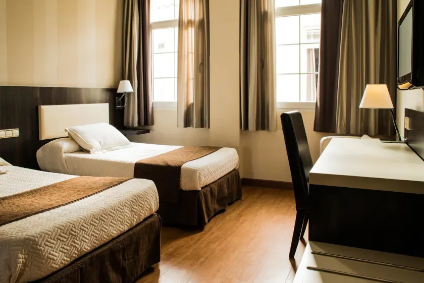 Hospedium Hotel Triana - Image 1