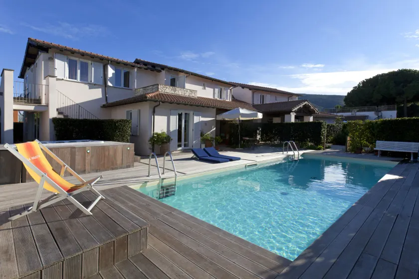 Hotel Villa Smeraldo - Image 1