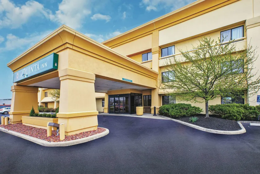 La Quinta Inn by Wyndham Toledo Perrysburg - Image 1