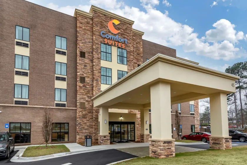 Comfort Suites Newnan - Image 1