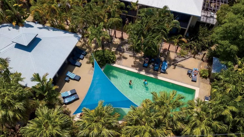 Trinity Beach Club Holiday Apartments - Image 1