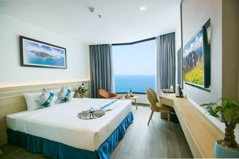 Lucky Sun Hotel Nha Trang Beach - Image 1