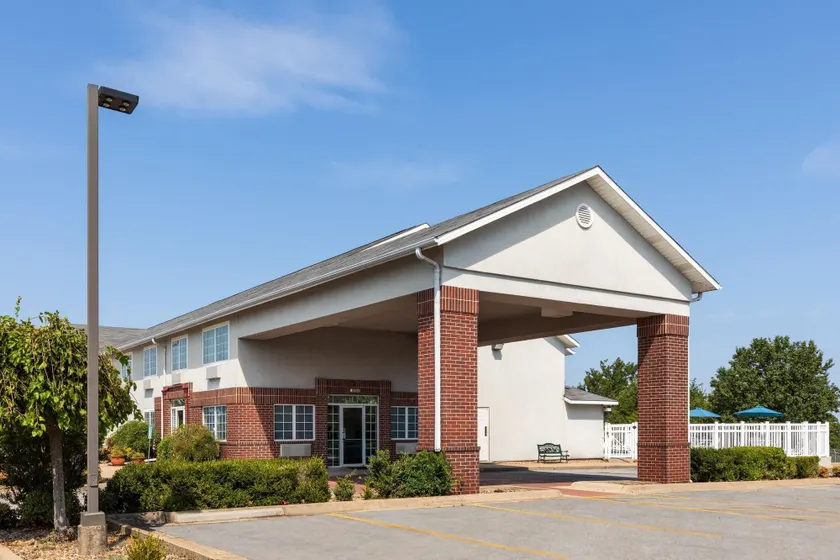 Days Inn by Wyndham Mountain Home - Image 1