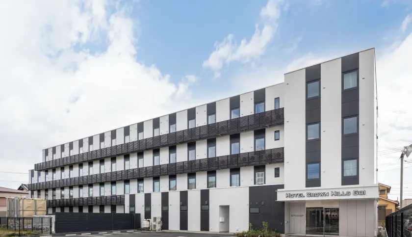 Hotel Crown Hills GOI - Image 1