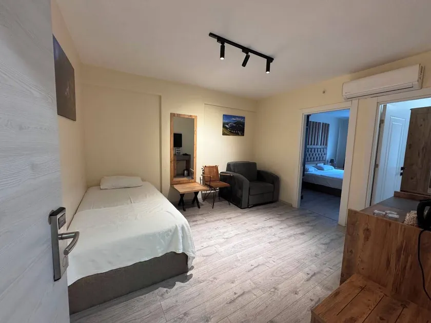 Grand 464 Otel - Image 1