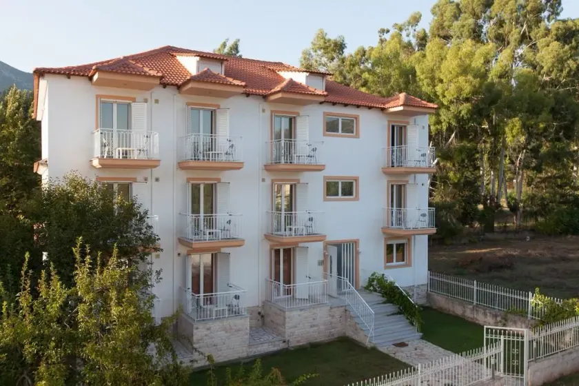 Elatos Apartments - Image 1