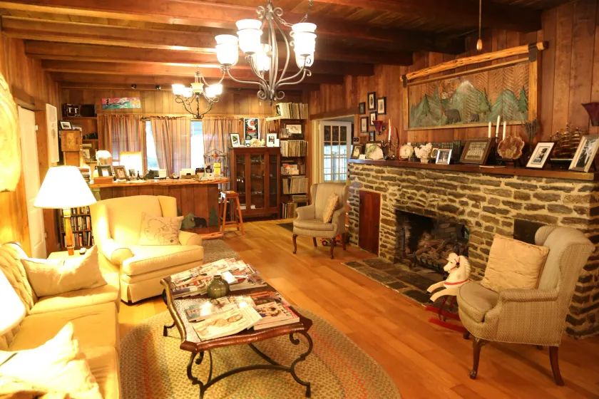 Grandview Lodge - Image 1