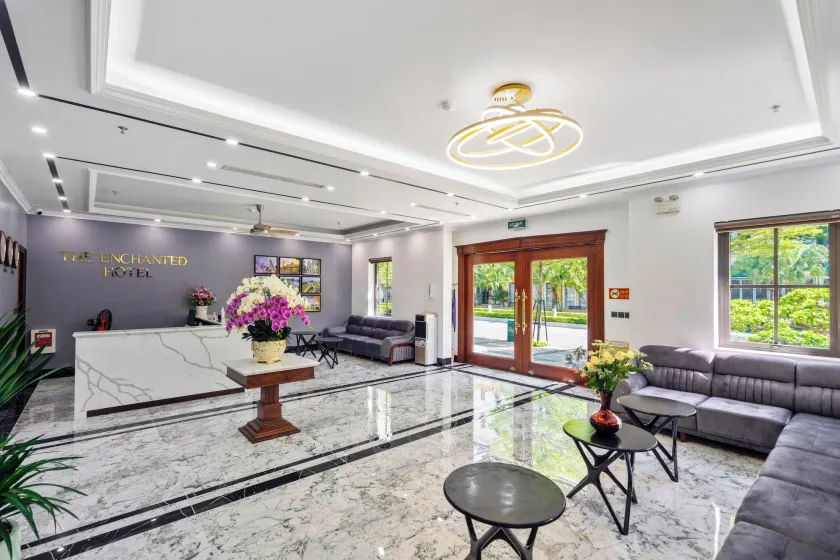 The Enchanted Ha Long Hotel - Bai Chay Beach - Image 1