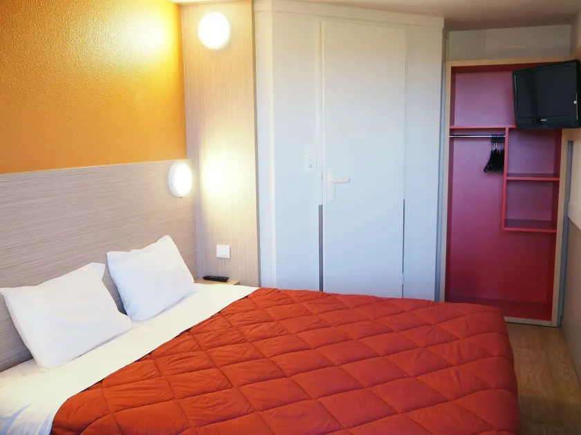 Hôtel Première Classe Saumur - Image 1