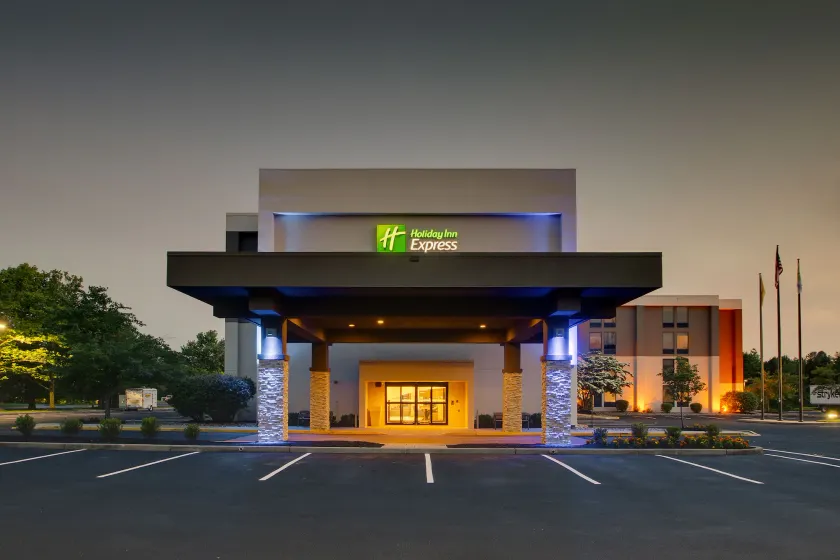 Holiday Inn Express Voorhees/ Mt. Laurel by IHG - Image 1