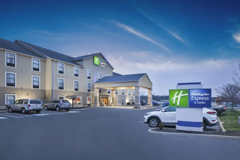 Holiday Inn Express Hotel & Suites Circleville by IHG - Image 1