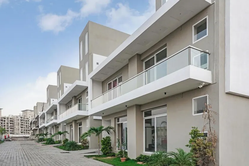 I Suites - Image 1