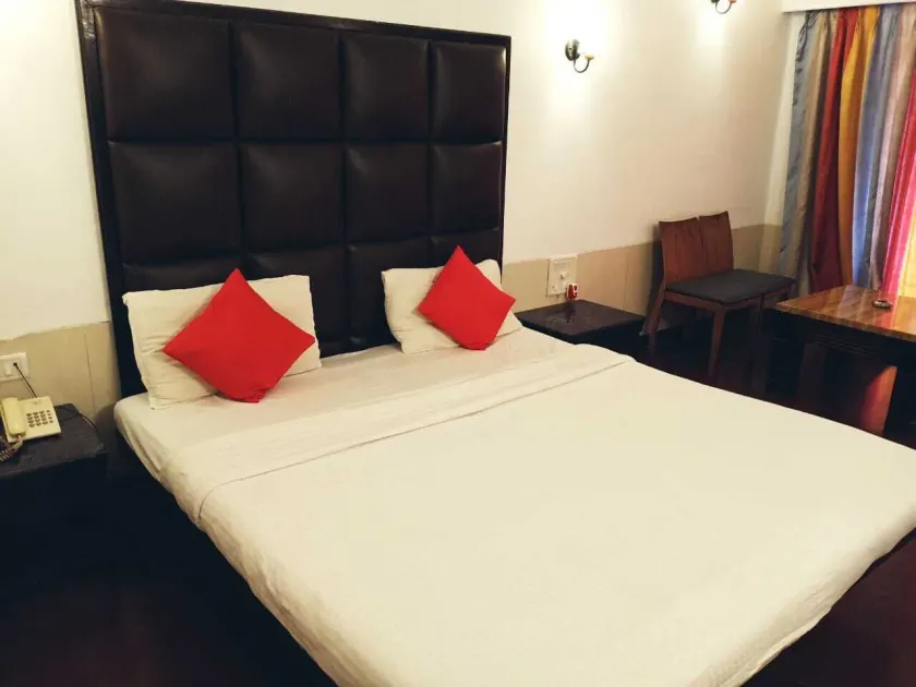 Arnala Beach Resort - Room