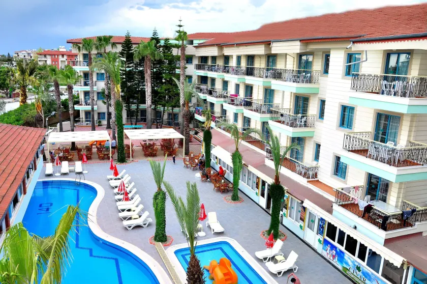 Cinar Family Suite Hotel - Image 1