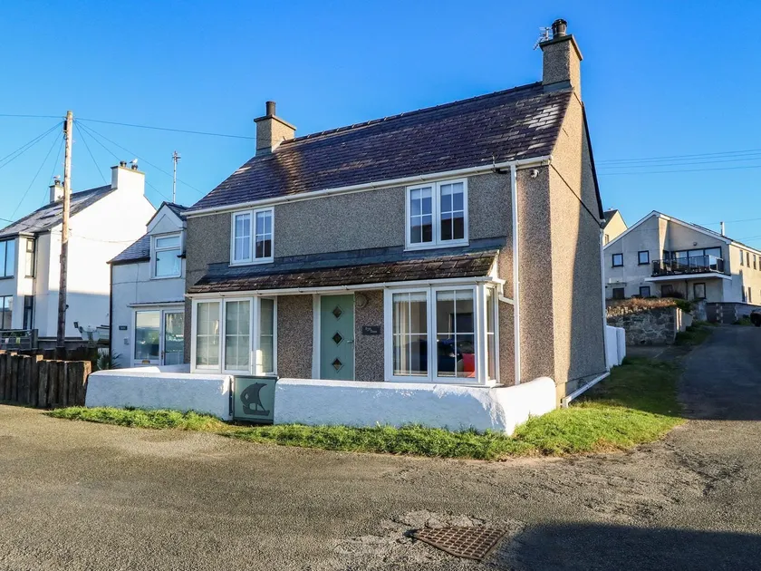 Bryn Tirion - Rhosneigr - Image 1