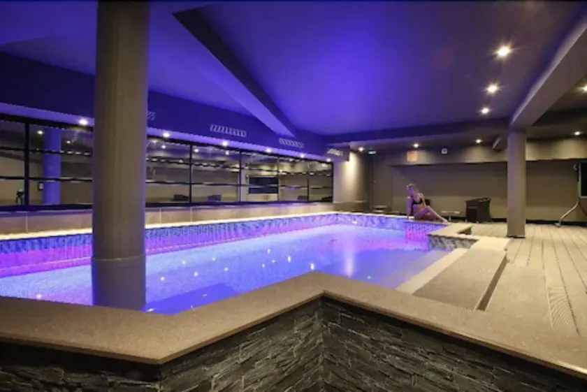 Hôtel Le Cinq Hyper Centre Chambéry - Image 1