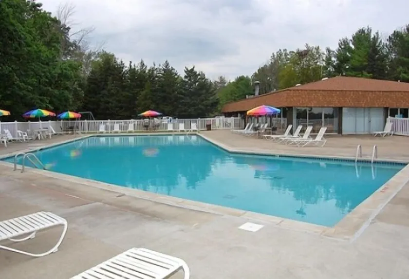 St. Clair Camping Resort - Image 1