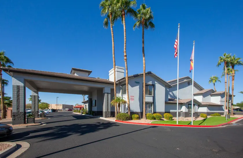 The Hotel Serene Glendale Peoria, Surestay Collection by Best Western - Image 1