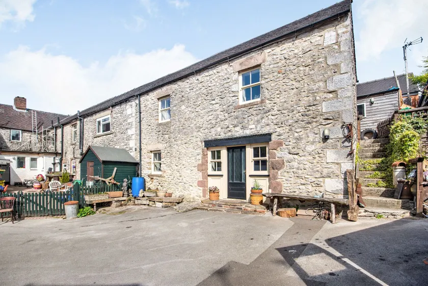 Pickle Cottage - Image 1