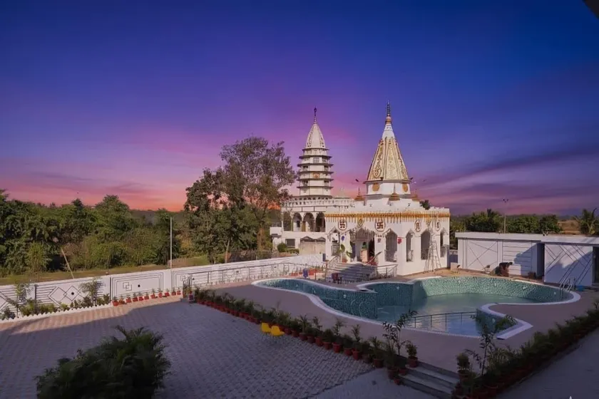Parth King Resort Tarapith A Unit of Prattay Infratech Private Limited - Image 1