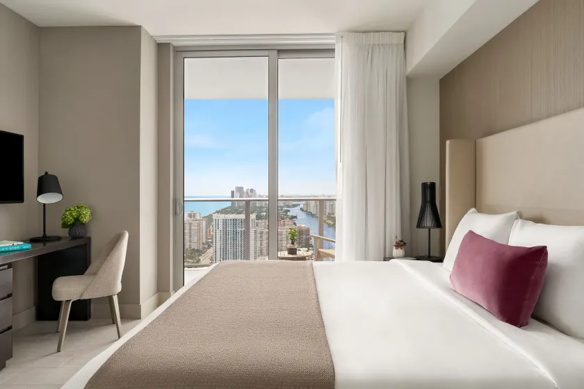 Hyde Beach House - Image 1