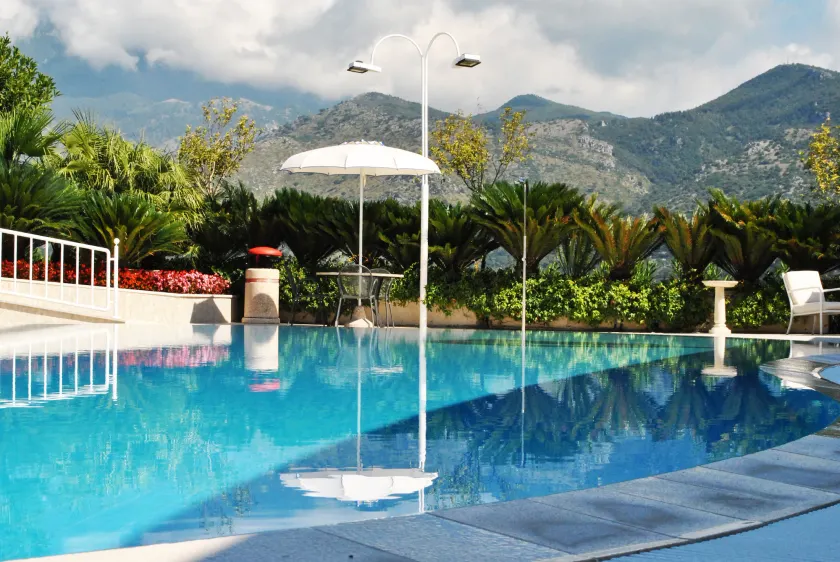 Edra Palace Hotel & Ristorante - Image 1