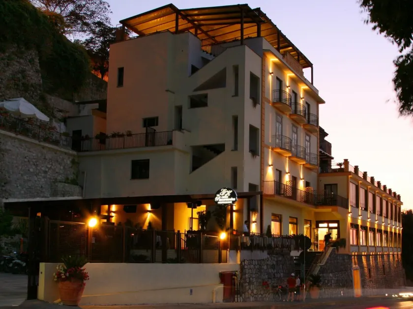 La Panoramica Hotel - Image 1