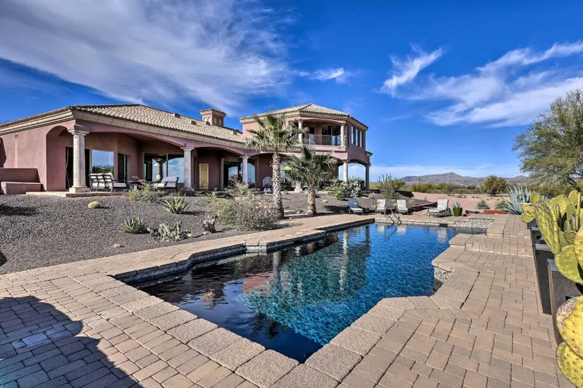Backyard Oasis! Mtn-View Family Gem in Scottsdale - Image 1