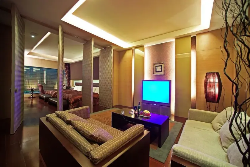 Spring SPA Motel 大里春天泡湯旅館 - Image 1