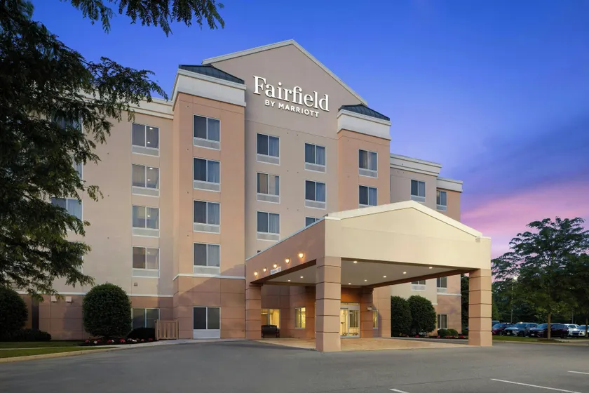 Fairfield Inn & Suites by Marriott Carlisle - Image 1