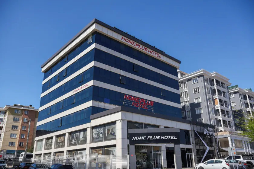HOME PLUS Hotel - Image 1