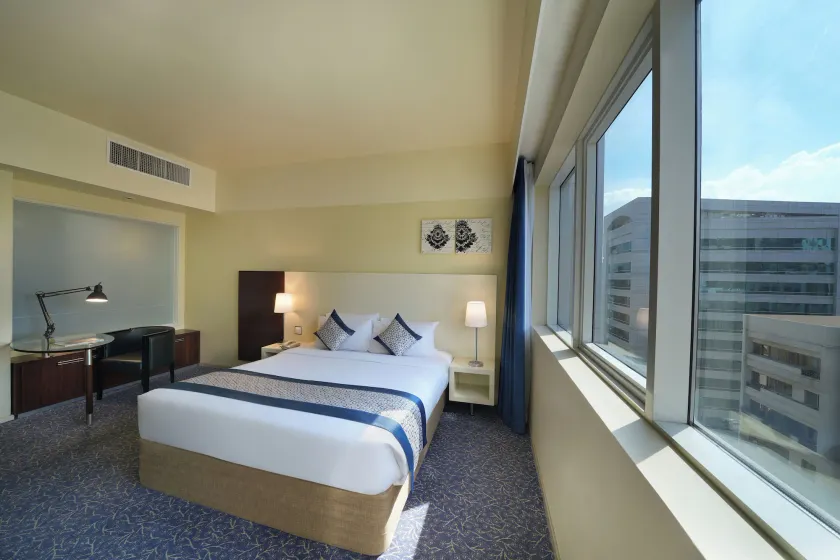 Kingsgate Hotel Abu Dhabi by Millennium - Image 1