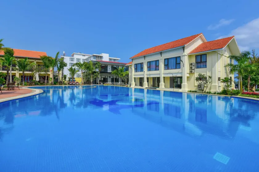 MANLI Resort Quảng Bình - Image 1
