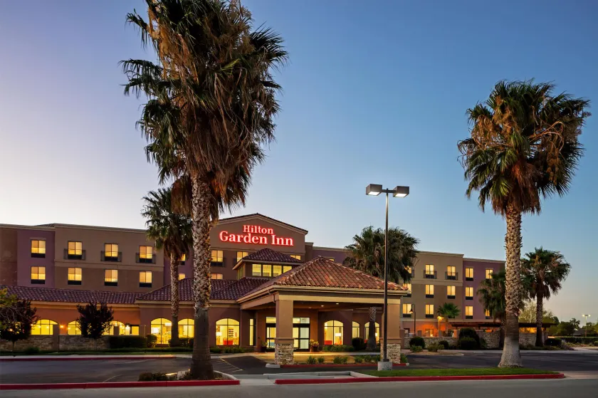Hilton Garden Inn Palmdale - Image 1