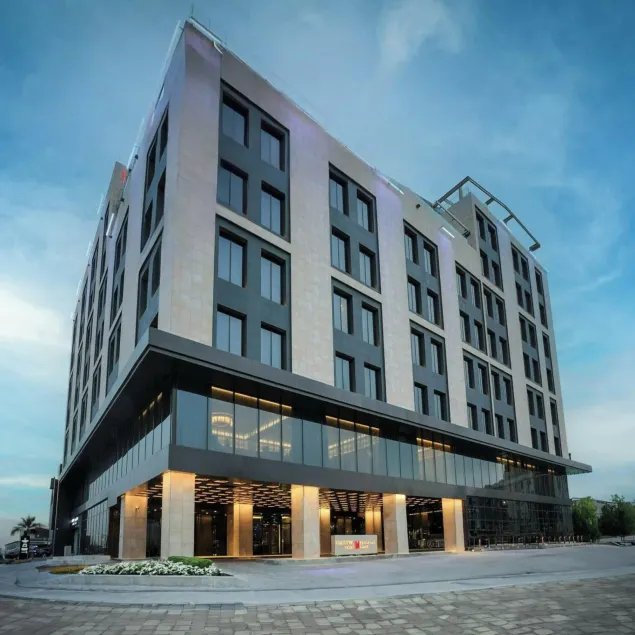 Millennium Al Masar Hotel - Image 1