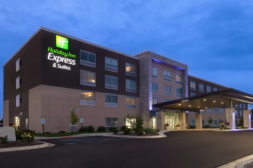 Holiday Inn Express & Suites - Brighton by IHG - Image 1