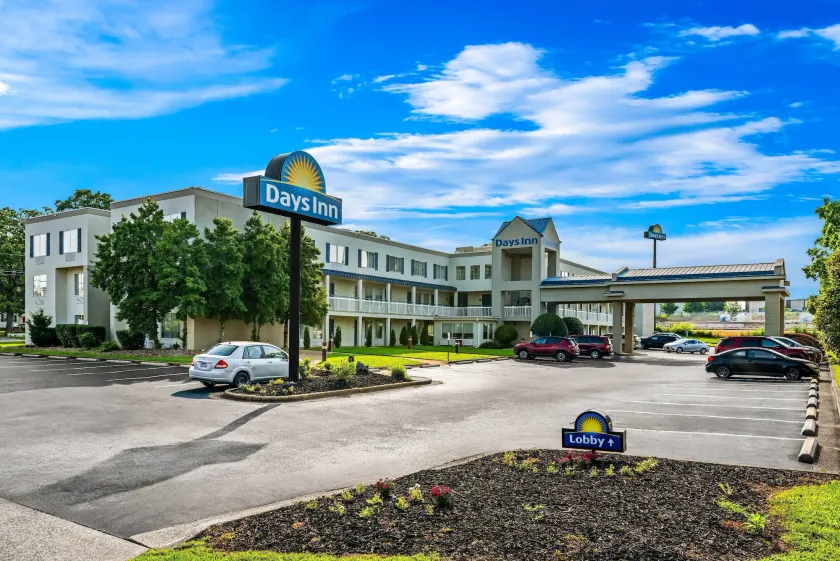 Days Inn by Wyndham Chattanooga/Hamilton Place - Image 1