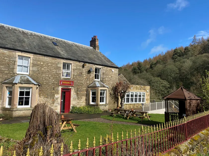 The Elks Head Inn - Image 1