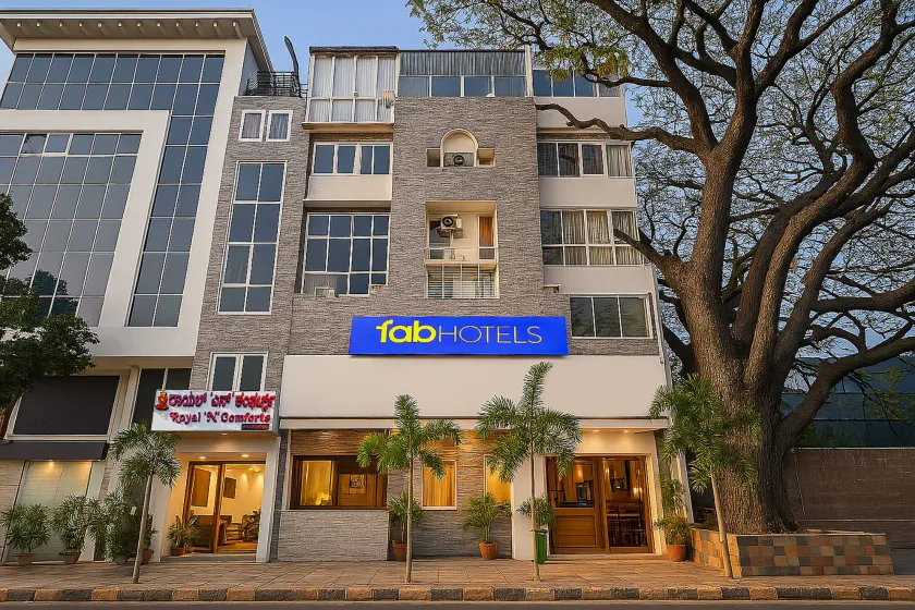 FabHotel Royal N Comforts - Image 1