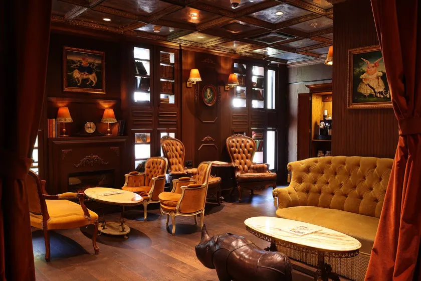  PLAY Seaport Suite Hotel TLV - Salon du hall